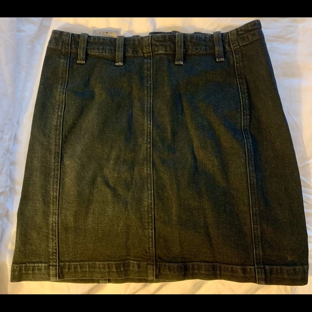 Agolde denim skirt. Size 28.